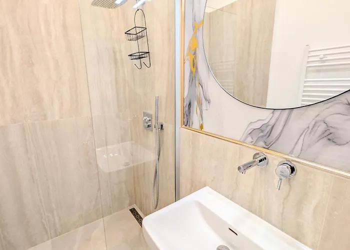 Modern Close To Subway & Vineyards Go10 Appartamento *