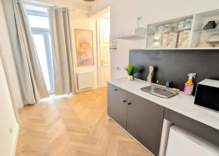 Appartamento Modern Close To Subway & Vineyards Go10 *